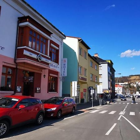 Hotel Britannia Vsetín Екстериор снимка