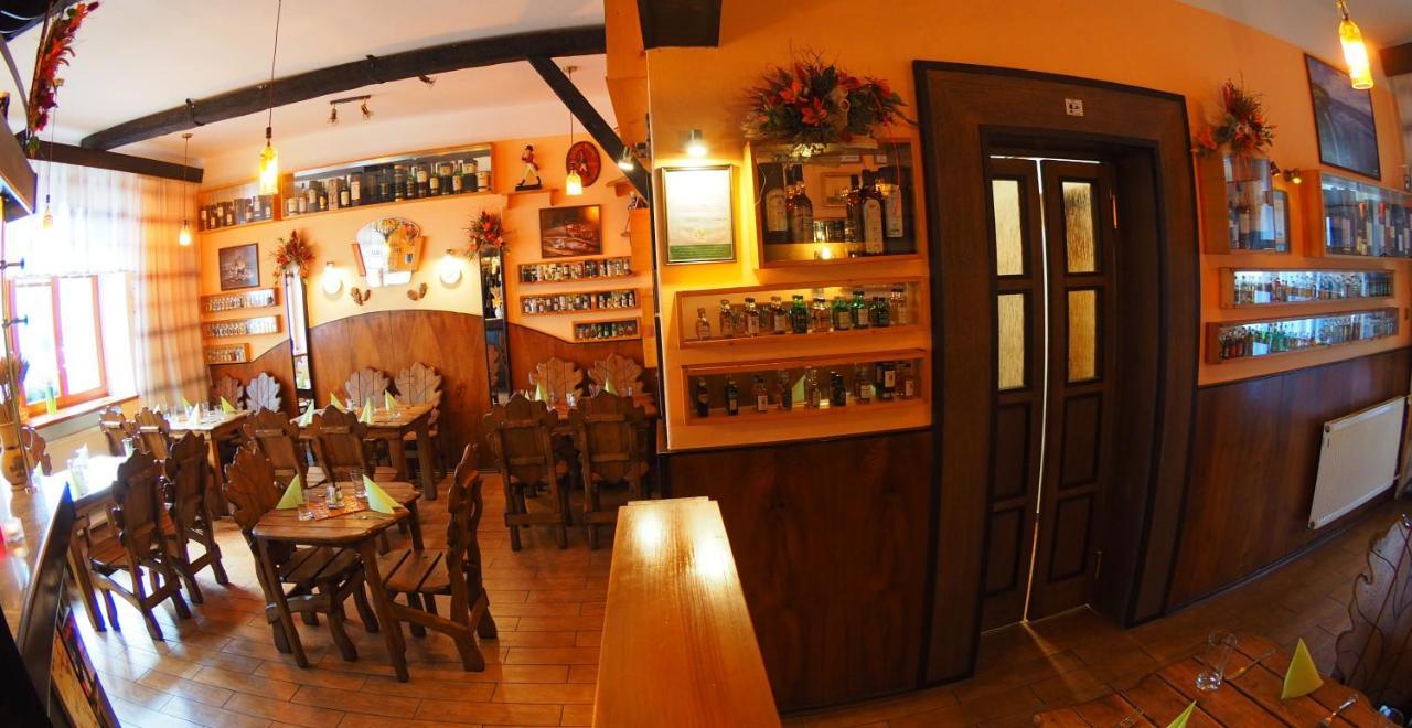 Hotel Britannia Vsetín Екстериор снимка