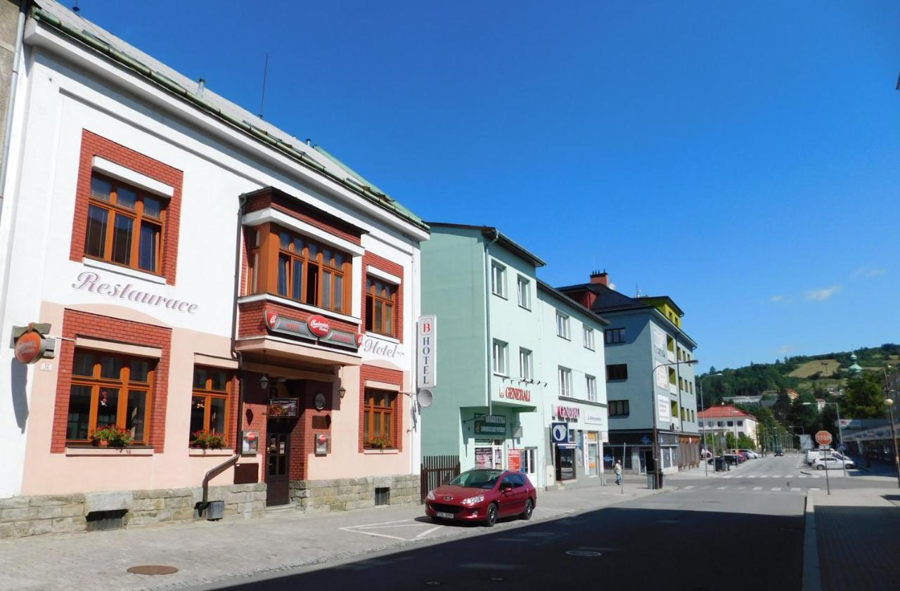 Hotel Britannia Vsetín Екстериор снимка