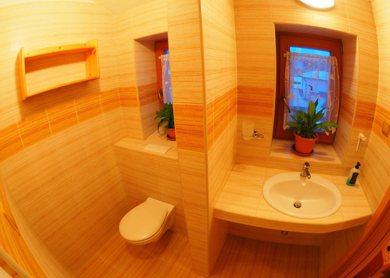 Hotel Britannia Vsetín Екстериор снимка